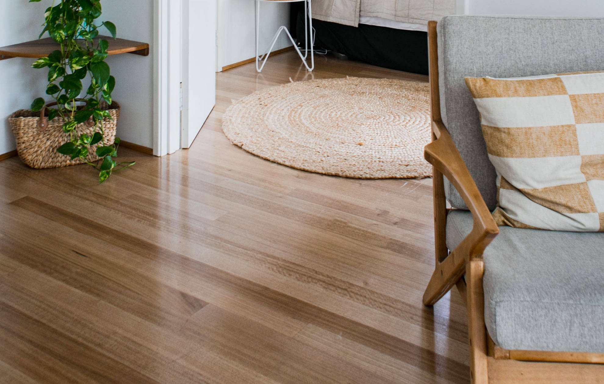 HIDROLAQUEADO DE PISOS DE MADERA